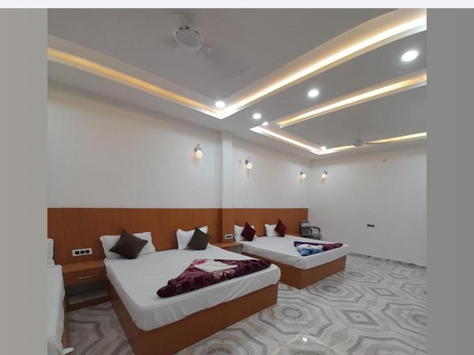 Готель The Nirmala Palace Ayodhya Екстер'єр фото
